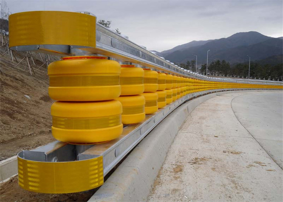 شراء حاجز درفلة طريق أصفر PVC مع شعاع مجلفن online manufacture